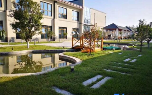 Yunmeng Resort Hotel