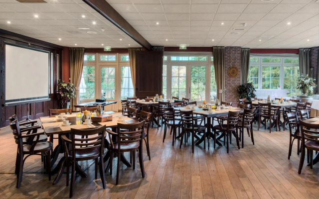 Fletcher Hotel-Restaurant De Broeierd
