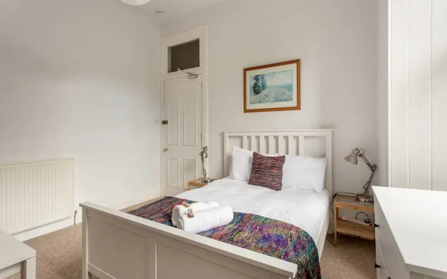 Spacious 3-bed by the Meadows- Perfect for Fringe!