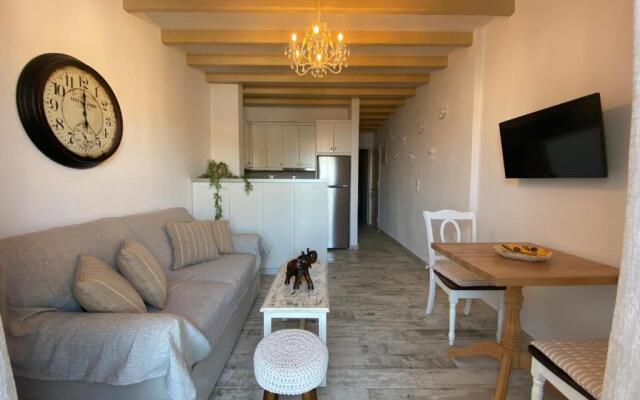 Petridi Maria Suites & Apartments