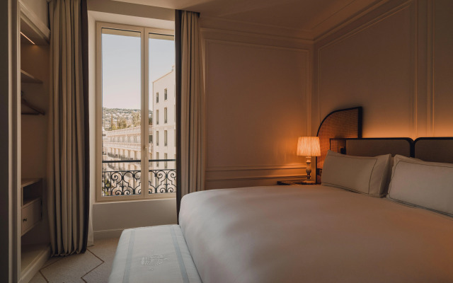 Carlton Cannes, a Regent Hotel