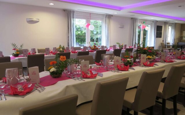 Brit Hotel La Ferté-Bernard