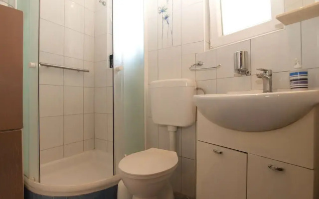Room Dragica