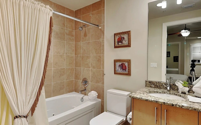 Turquoise Place #1107c