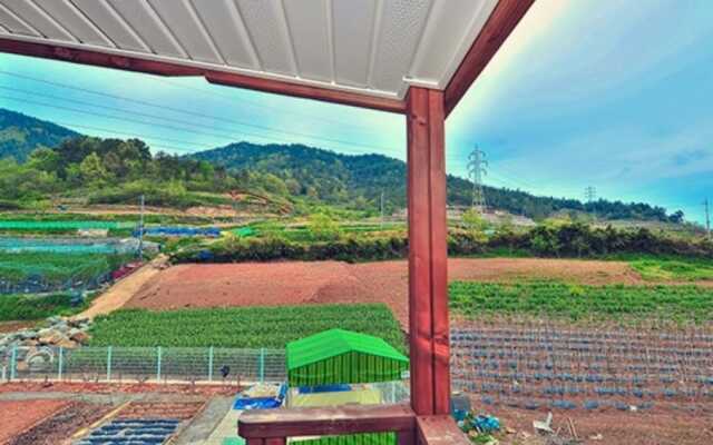 Yeosu Noeul Walk Pension