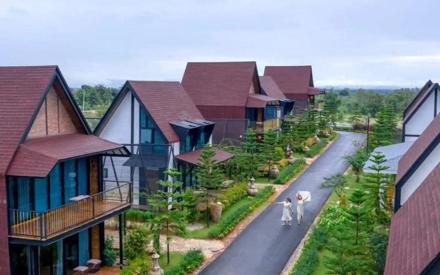 Oxy Resort