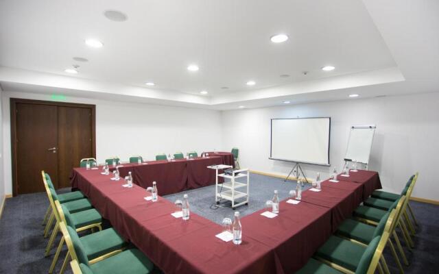 Antillia Health Club