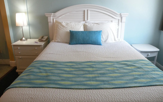 Pelican Pointe Clearwater Beach Hotel
