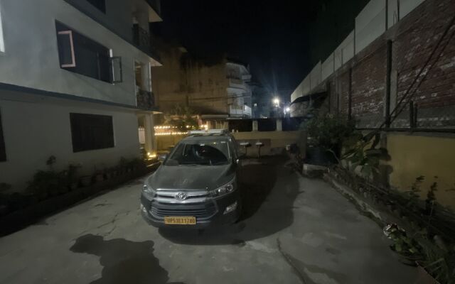 Nirvaan Guest House
