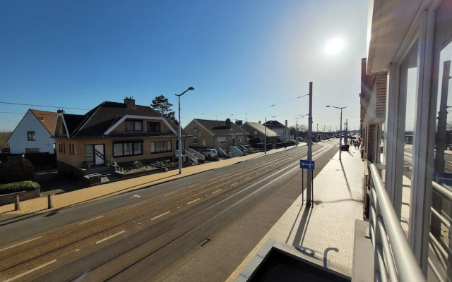 Apartment Near the Beach in Vibrant Area