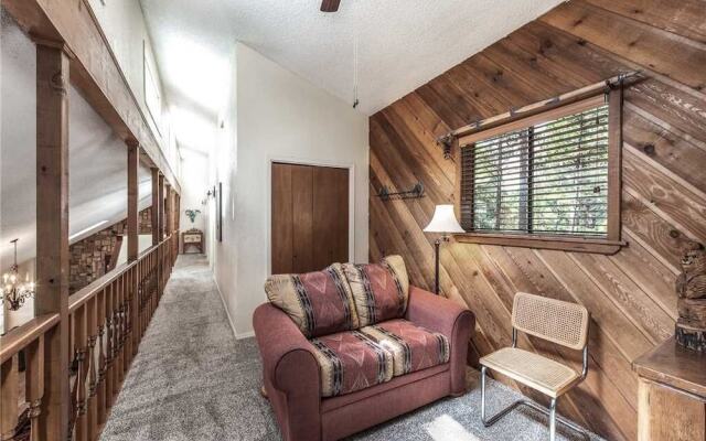 Lehrs Lair - Five Bedroom Cabin