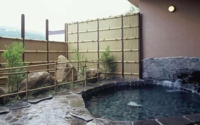 Shirakabako Hotel PAIPU NO KEMURI