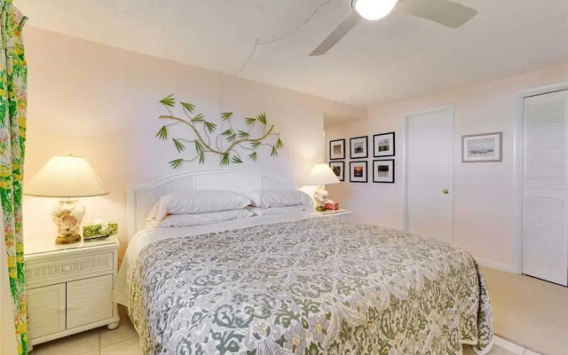 Bonita Beach 154E - One Bedroom Condo