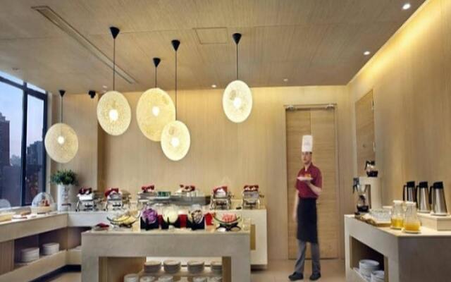 Hanting Hotel Nanjing Longjiang Dinghuaimen Branch