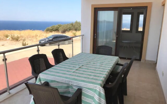 Villa with Hot Tub in Peninsula