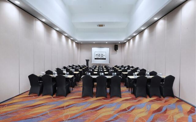 Hotel NEO + Waru-Sidoarjo