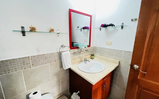 Beauty Pool Views Aparment With Private Beach O201