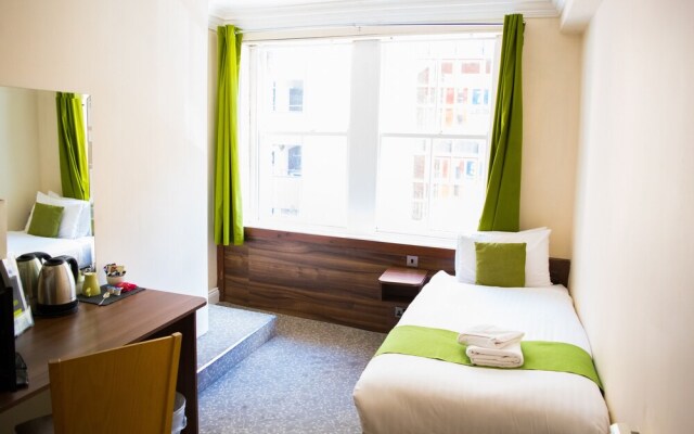 Surtees Hotel