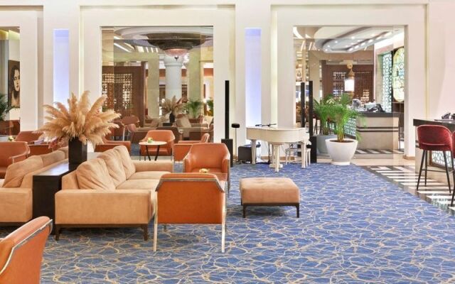 Savoy Le Grand Hotel