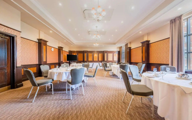 Cedar Court Bradford