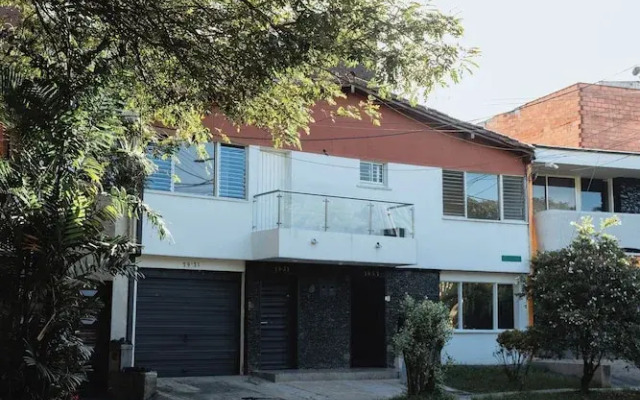 AC - House Laureles - Self Checking