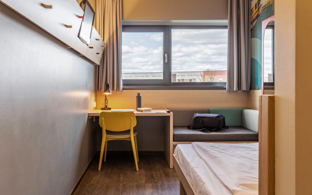 MEININGER Hotel Berlin Airport