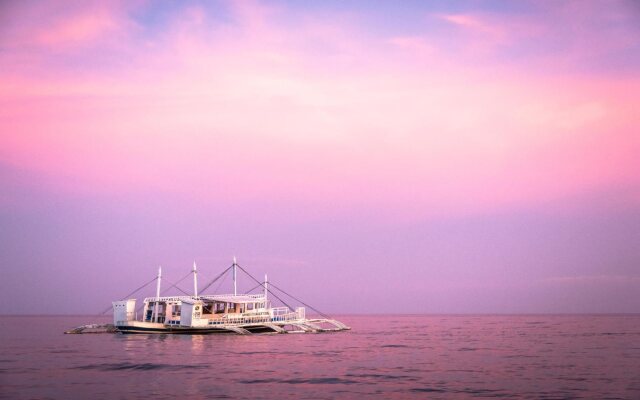 Fish Unlimited Beach & Dive Resort