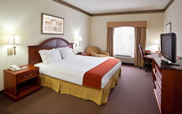 Holiday Inn Express Toledo-Oregon by IHG