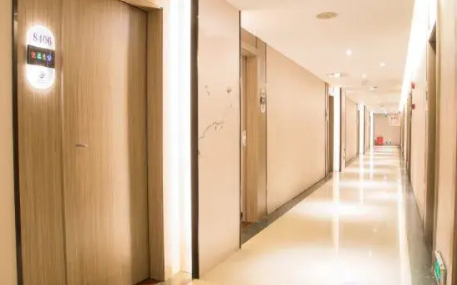 Longyuan Hotel (Dongguan Wanjiang Jiahui Plaza)