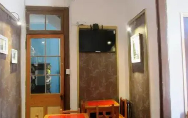 Hostal Odeón