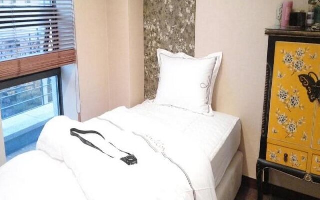 Cuimei Suite (Female Only)