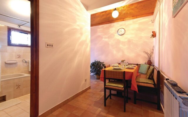 Stunning Home in Pula With Wifi and 2 Bedrooms