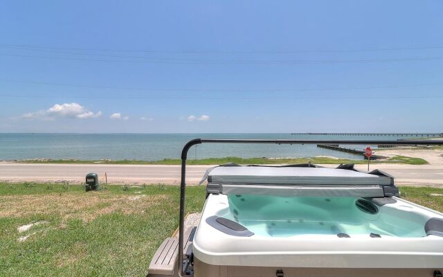 Seven Palms 3 Bedroom Home by RedAwning