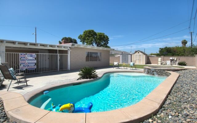 Babes in Toyland - 3 Br Home