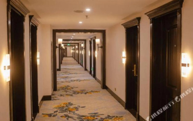 Yixuan Hotel