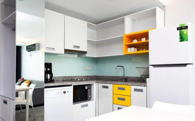 Green Garden Suites