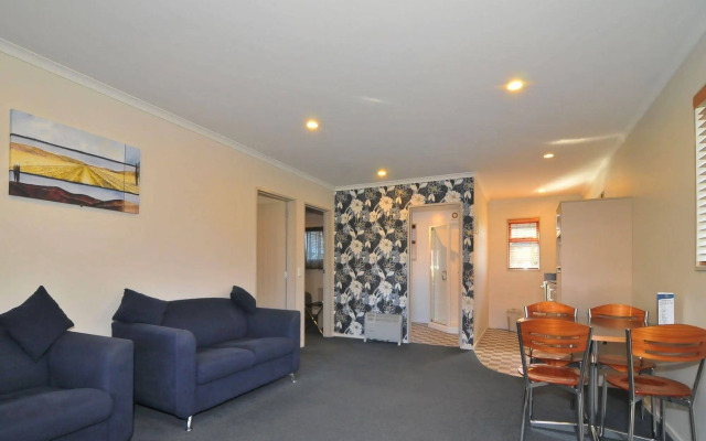 ASURE Scenic Route Motor Lodge