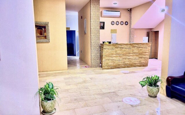 Royal Beach Hotel