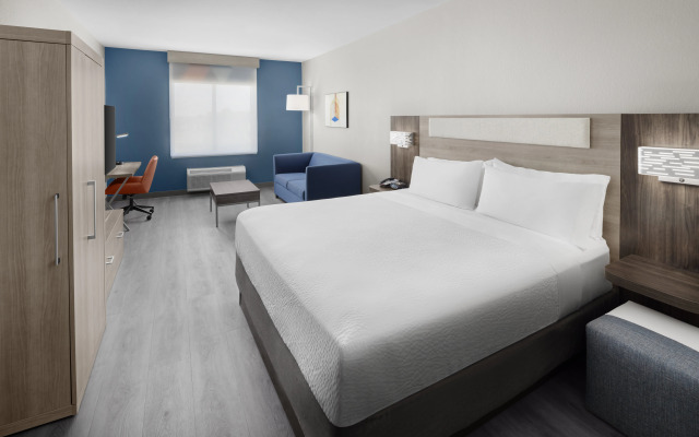 Holiday Inn Express And Suites Midland