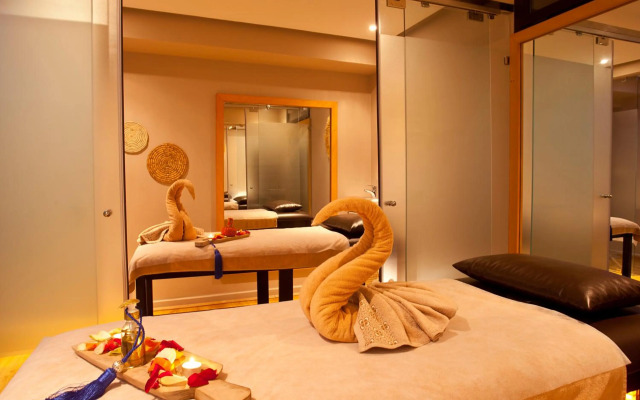 Amani Hotel Suites & Spa