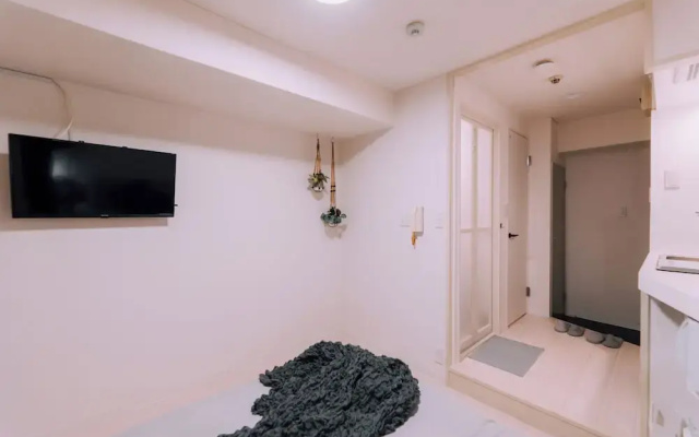 Minimalist Loft 1001