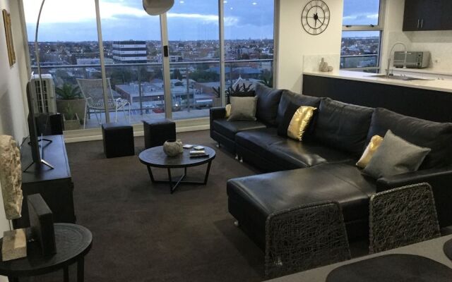 Sub Penthouse On Barkly Street