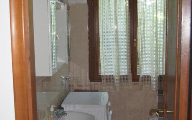 Al Salice tranquillità nel verde Via Amendola 24