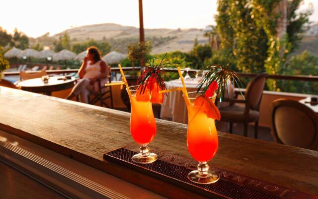 Belvedere Aeolis Hotel