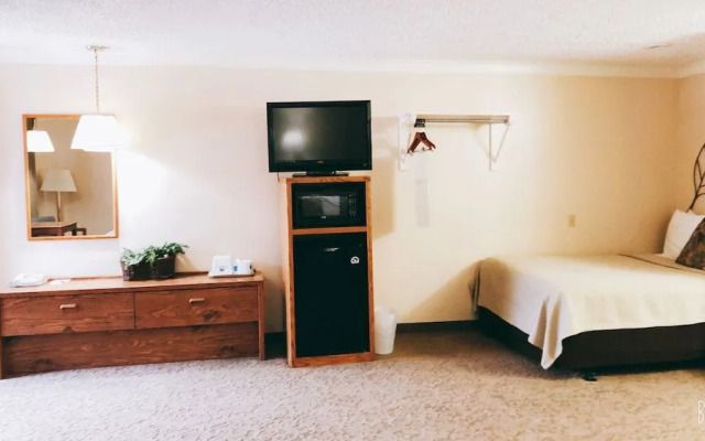 Americas Best Value Inn Covered Wagon Lusk