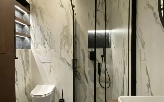 Main Square Apartments - LoftAffair