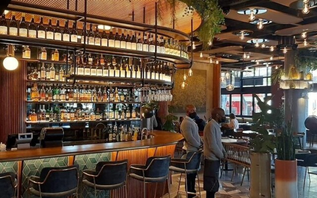 Budget StudentLike Stay Rosebank