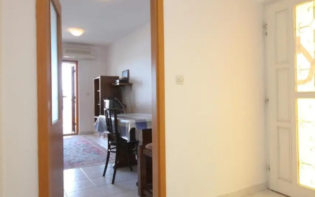 Apartment Vis 2470c
