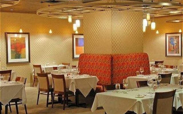 Magnuson Grand Hotel South Bend