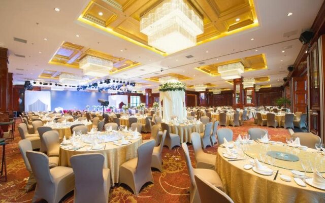 Chongqing Huachen International Hotel